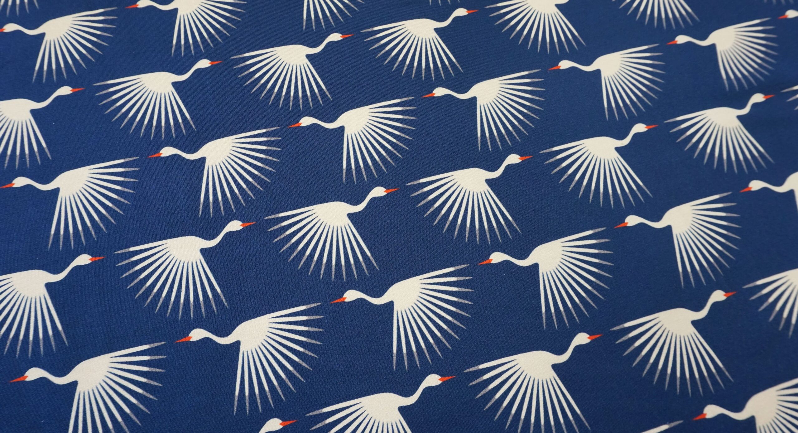 French Terry Kranichflug dark blue sky – Bild 3