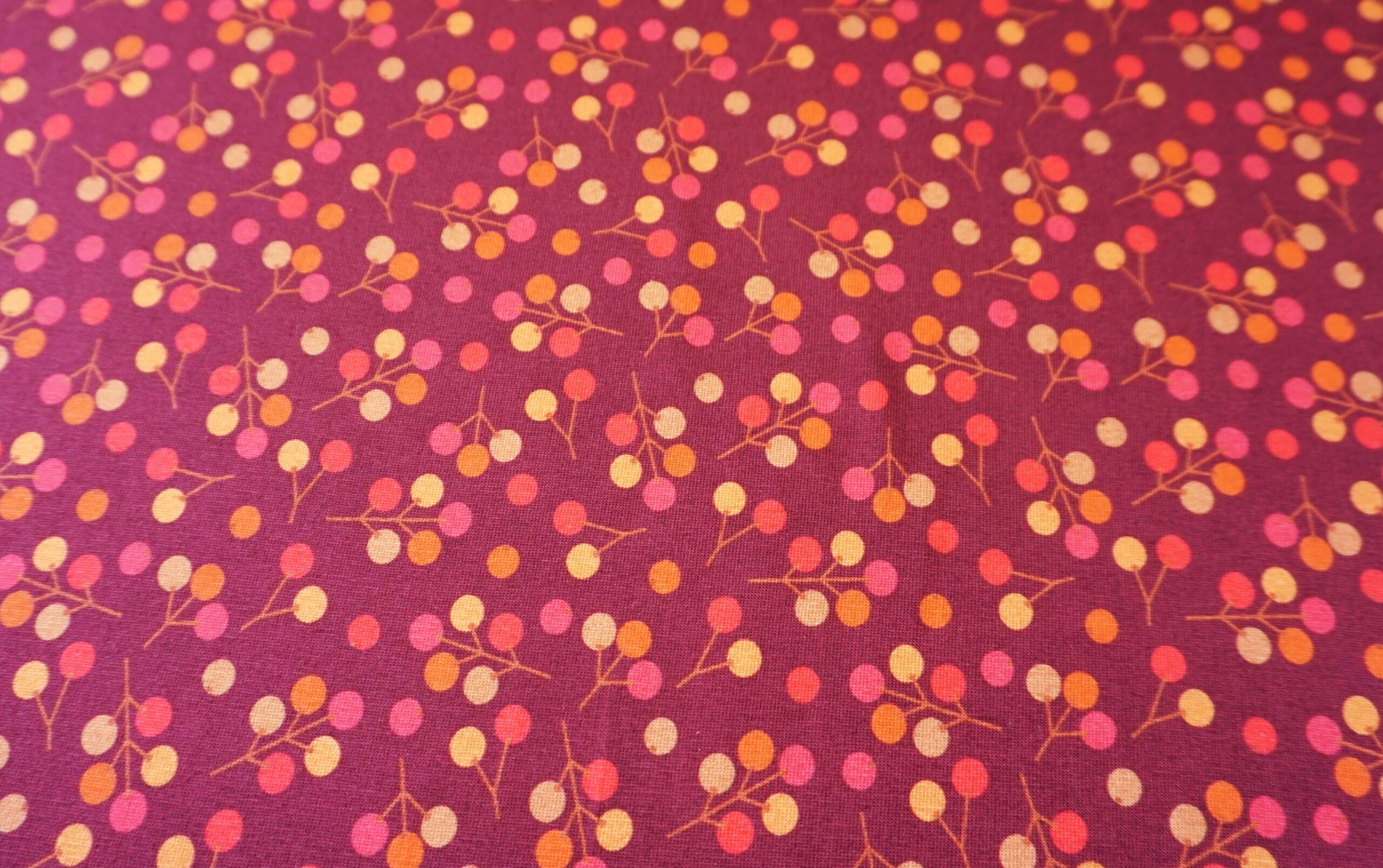 Jersey WILD BERRIES BORDEAUX - Rest 190 cm für nur 38,00 EUR