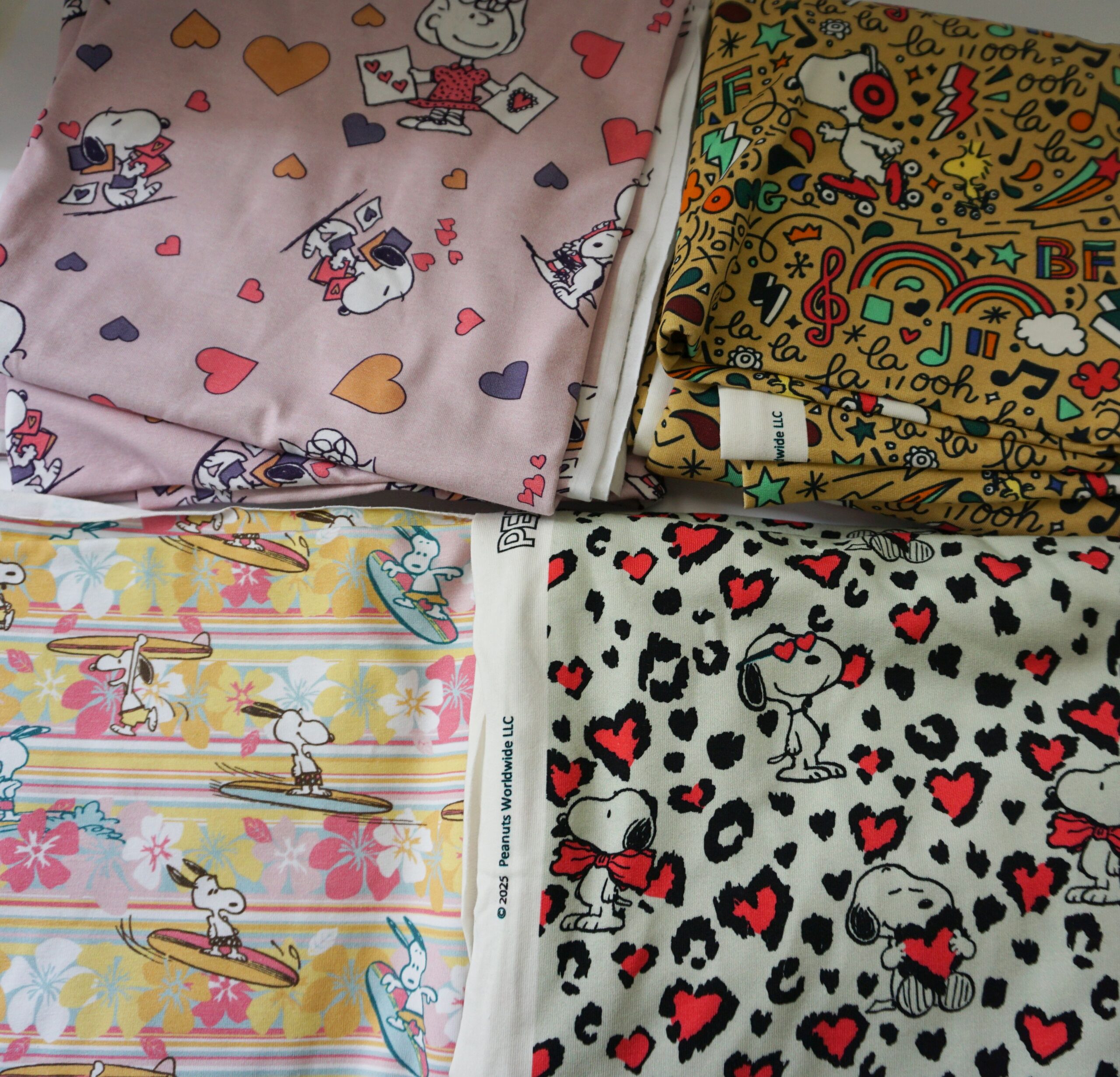 Snoopy Peanuts Paket – Jersey & French Terry von Fabrilogy